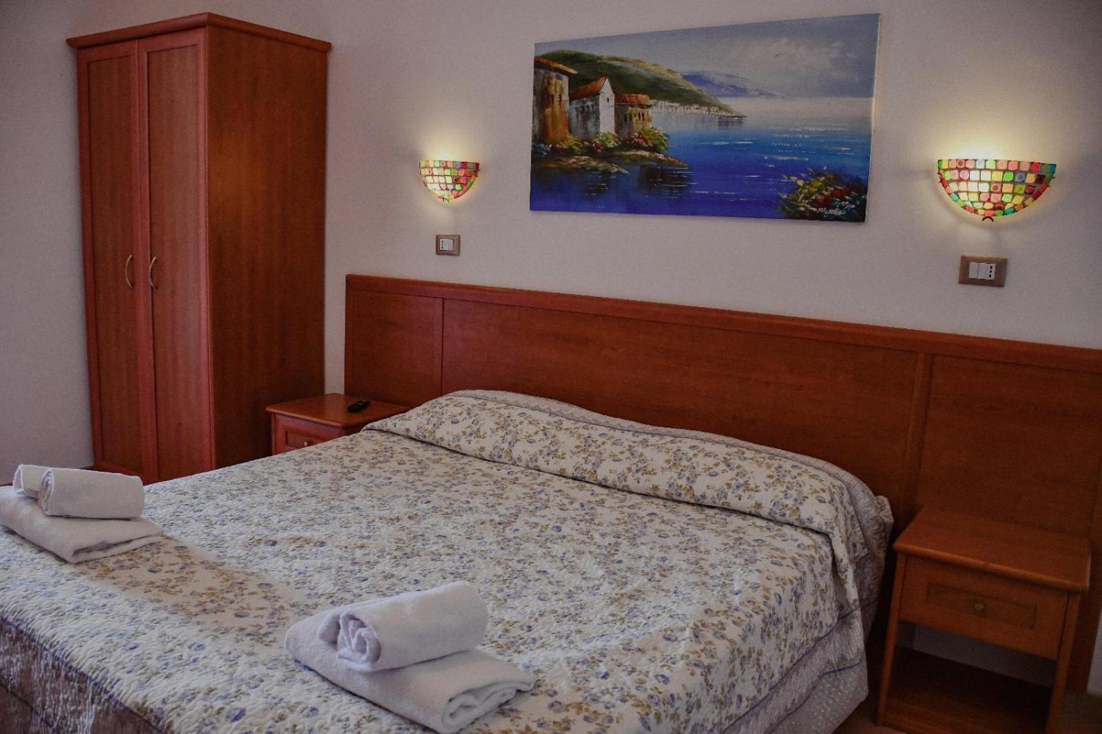 Vela Club Hotel & Appartamenti Rodi Garganico Zewnętrze zdjęcie