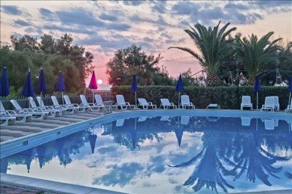 Vela Club Hotel & Appartamenti Rodi Garganico Zewnętrze zdjęcie